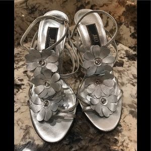 Vintage 90s JLO Silver Leather Strapy Sandals